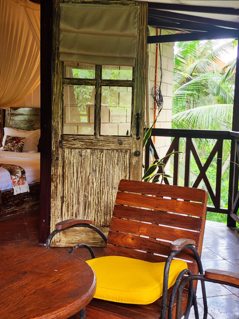 amar tidur, Danaya Cottage Ubud, tradisional Bali, tenang, dan liburan romantis.